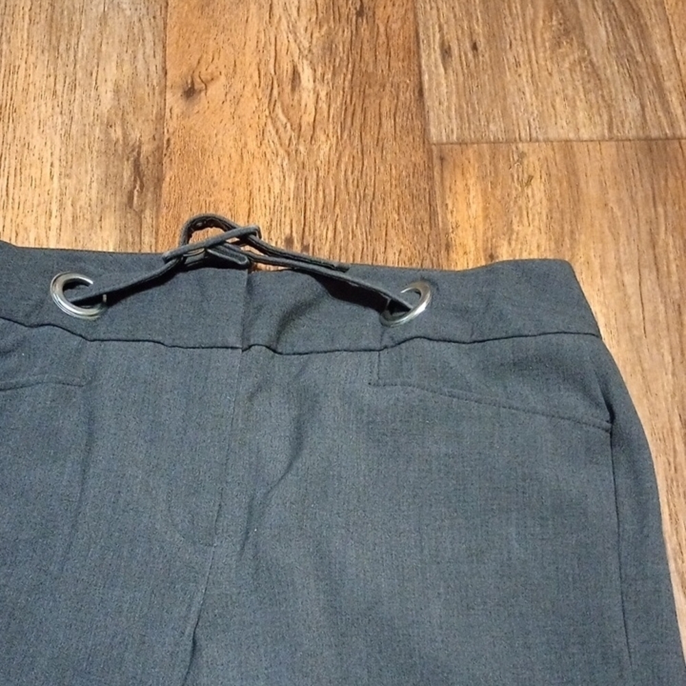 Larry Levine Charcoal Ankle Dress Trousers With Flat Waist Mid Rise Size 6 - Picture 2 of 7